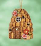 Bee Hive House (2022)