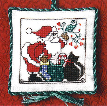Itty Bitty Kitty - Santa's Little Helper - Click Image to Close