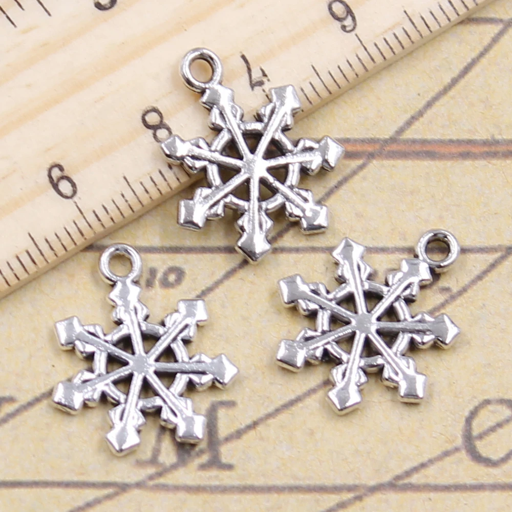 (image for) Silver Snowflake Charm 5